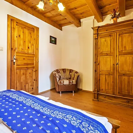 אכסניה Chata Zinka ברזנו